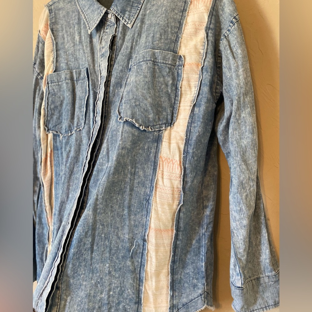 Gimmicks Boho Pieced Chambray Blue Button Down Sh… - image 5
